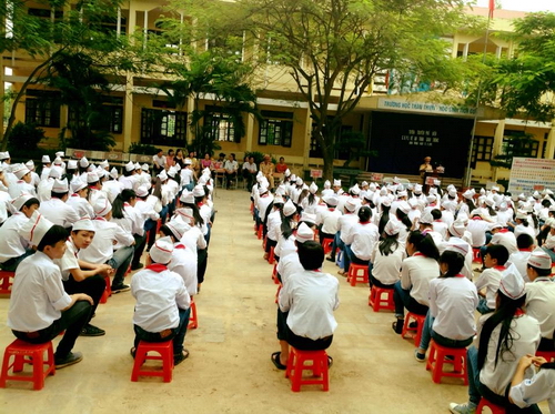 Ngày hội tuyên truyền văn hóa giao thông tại trường THCS Định Trung - Vĩnh Yên